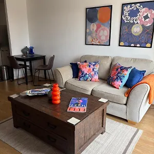  Apartment Hansen House 2 With Private Parking